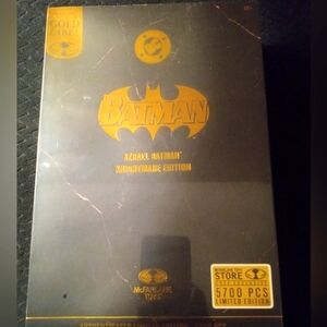 Batman Knightmare Edition 5700 PCS puzzle.